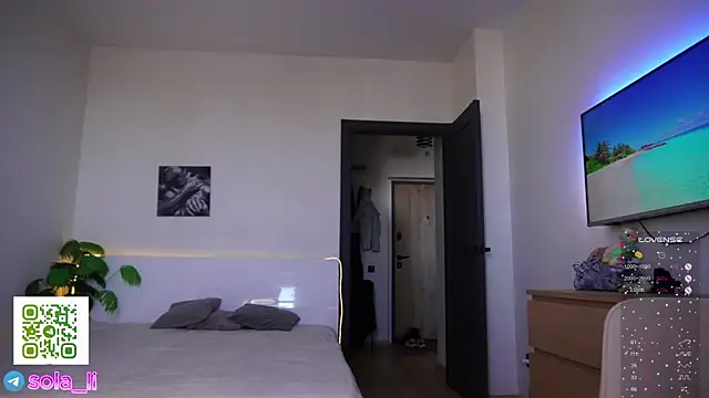 Sola LI online show from April 9, 3:20 am