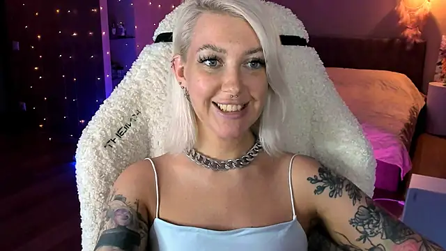 tykioty Miley online show from November 19, 2:39 pm