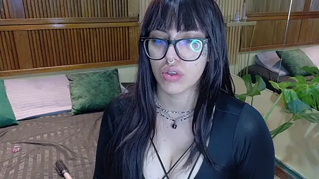 Eli666uwu online show from April 25, 1:41 pm