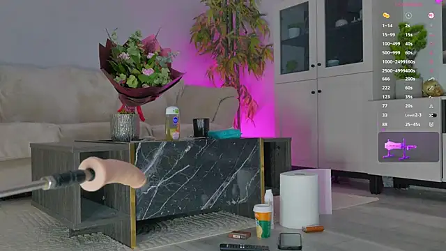 luckyalice  online show from March 29, 8:19 pm