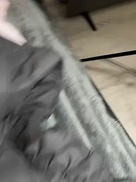 Fregida online show from April 14, 1:33 pm