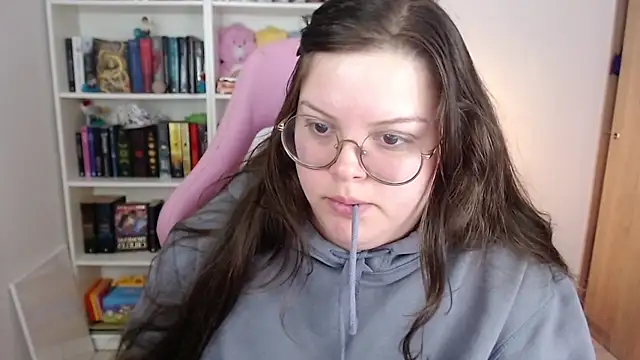 Gabiwaifu online show from April 12, 6:33 pm