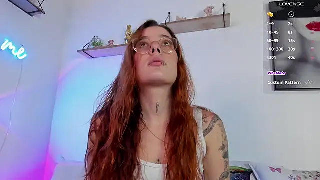 Snapshot of Manuela_monroe chatting on October 23, 6:25 pm Manuela monroe online show from October 23, 6:25 pm