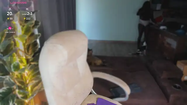 Almaahotxxx online show from February 27, 5:02 pm