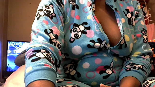 EbonyFetishQueen online show from November 11, 4:48 pm