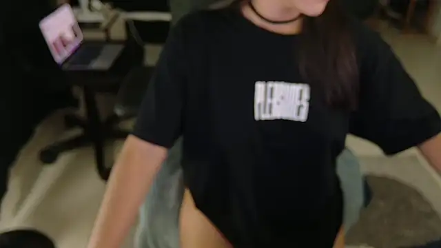 Lucy Fer5 online show from April 6, 8:54 pm