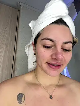 AtheneaRossi online show from February 17, 12:15 pm