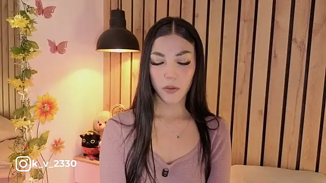 sofiesoft online show from April 16, 8:52 pm