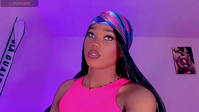 naomy  xx online show from October 25, 4:42 am