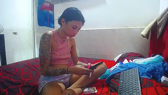 Triogirlhorny  online show from March 29, 10:31 pm