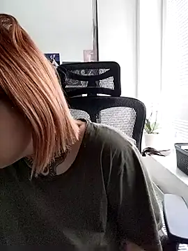 divine eve online show from April 11, 10:19 am