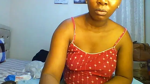 Petitiebooty online show from November 14, 6:46 am