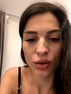 Snapshot of RebecaMur chatting on October 27, 9:31 pm RebecaMur online show from October 27, 9:31 pm