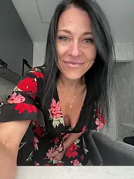 Snapshot of CuteNata chatting on October 3, 11:37 am CuteNata online show from October 3, 11:37 am