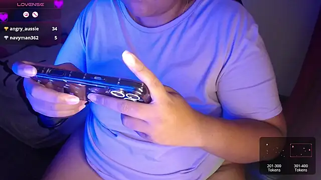 KittyHot20 online show from May 19, 1:56 am