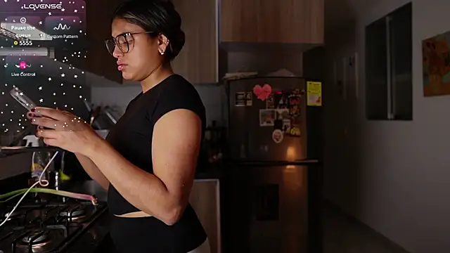 SaraParisi online show from November 12, 11:03 pm