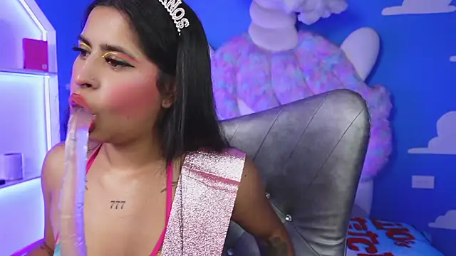 miss   anya online show from April 7, 11:12 am