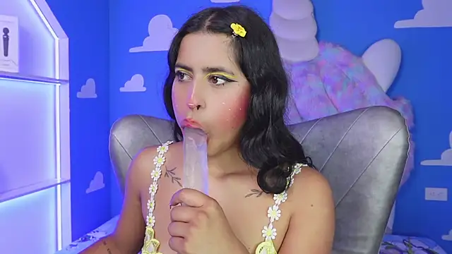 miss   anya online show from December 20, 11:25 am