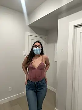 jAsMinE678 online show from April 21, 3:13 am