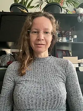 AnnikaRose online show from November 18, 6:47 am