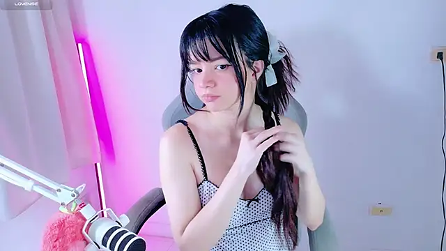 stephybrown online show from June 1, 6:53 pm