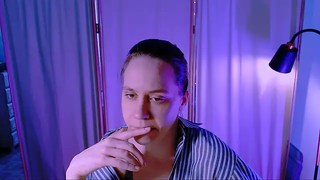 Malinax online show from February 8, 1:15 pm