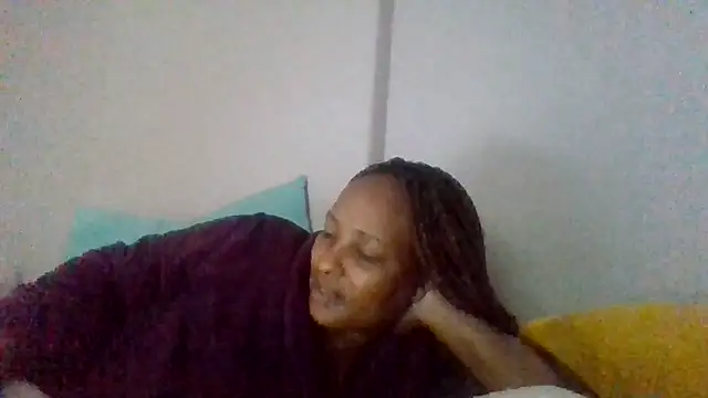 BabeAssXX online show from April 15, 3:01 pm