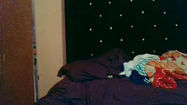 Jennxdolls online show from June 3, 3:40 am