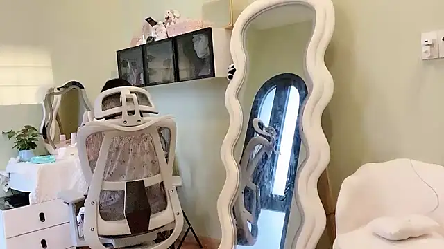 Nery Asian online show from February 27, 1:49 am