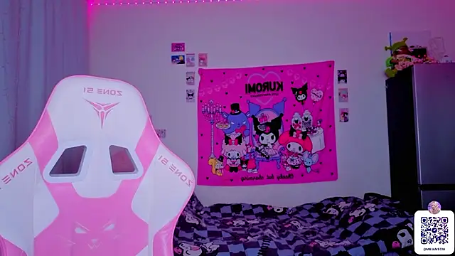 Milia Parker online show from February 13, 8:43 pm