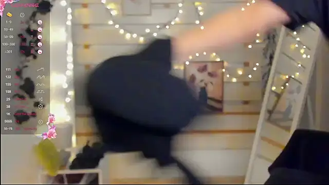 Josephine Kiss online show from January 16, 1:07 pm