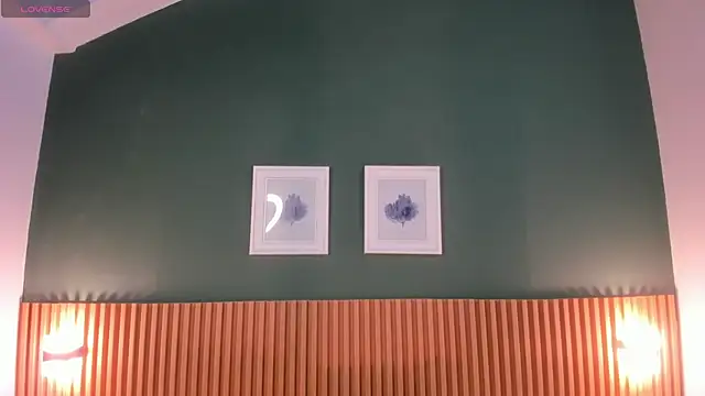  anavictoria  online show from October 30, 7:15 pm