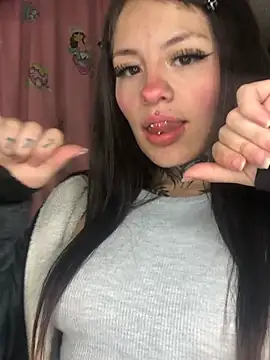 Tifanny Sweett online show from April 11, 7:45 am