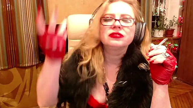 Miss Tress online show from June 2, 10:22 pm