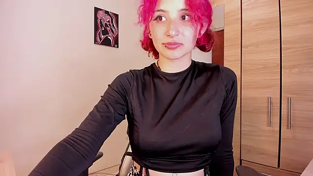 Snapshot of valentina_27 chatting on October 10, 6:07 am valentina 27 online show from October 10, 6:07 am
