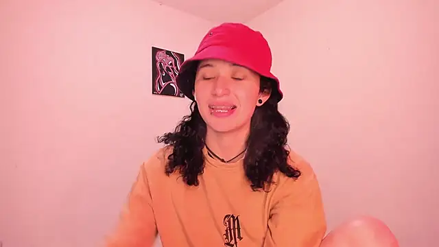 valentina 27 online show from February 13, 9:49 pm