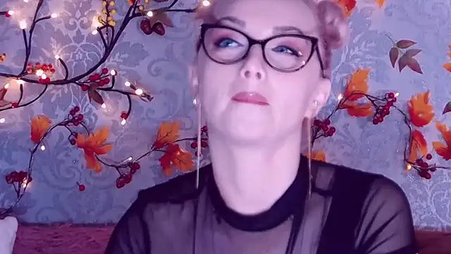 EllianaReese online show from September 23, 3:59 am