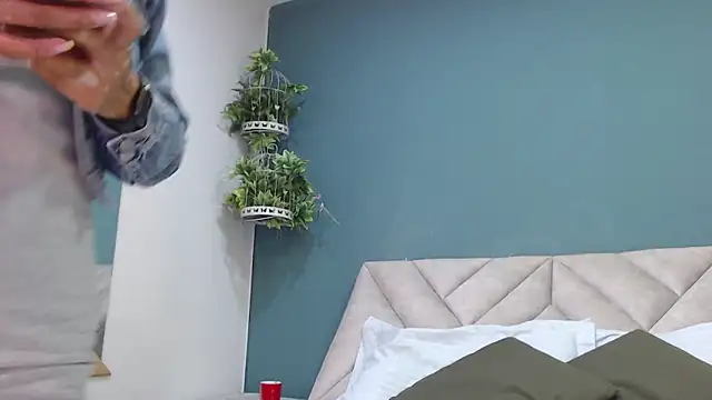 SharisWillian online show from October 3, 4:28 am