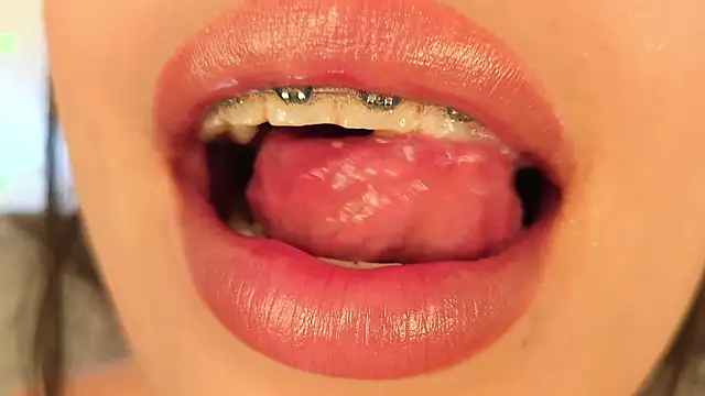 mia roux13 online show from October 2, 8:25 pm