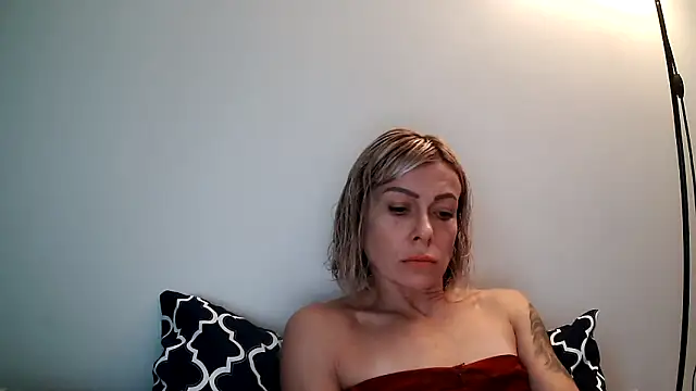 anechka1 online show from October 7, 3:38 pm