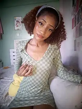 GoddessVee online show from November 11, 12:57 pm