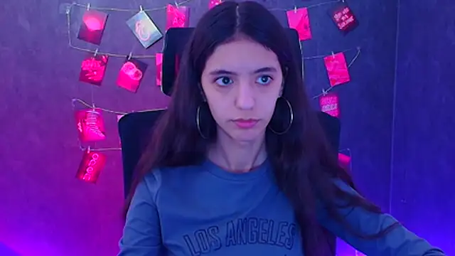 Aishell  online show from April 7, 11:34 am