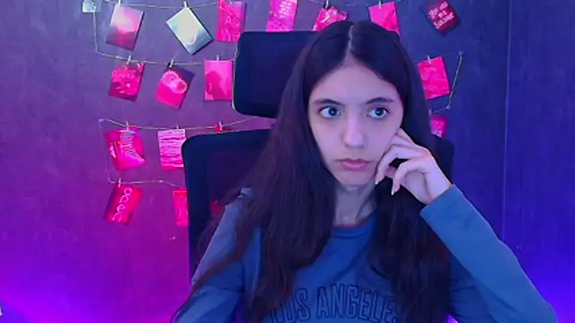 Aishell  online show from April 3, 1:53 pm