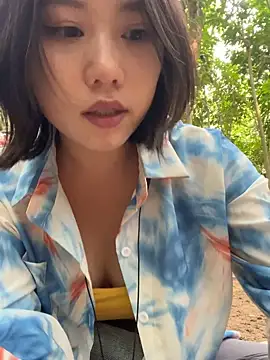 Eliza-E online show from April 21, 1:53 am