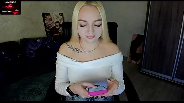 Stella  Cox online show from November 9, 4:58 pm