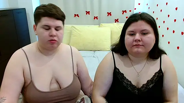 BeckyAndHellen online show from October 27, 10:00 am