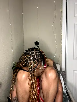 Shuggabutt online show from September 12, 7:29 am