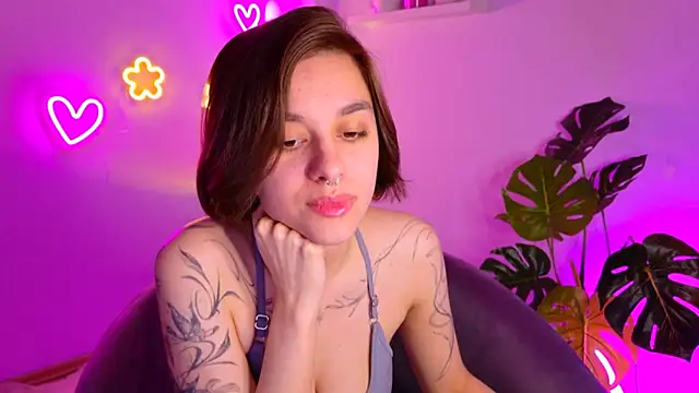 CutiepieCeline online show from May 14, 3:45 am
