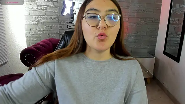 conniejames m online show from October 2, 2:00 pm