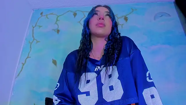 SaturnooStonee online show from December 4, 1:30 am